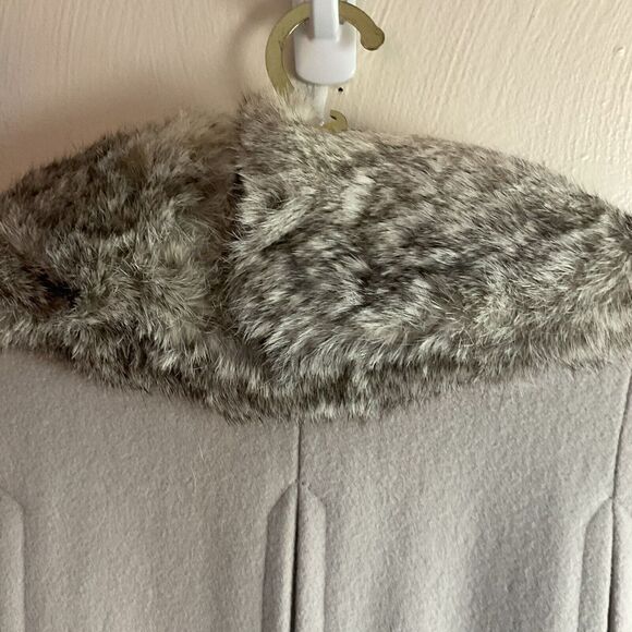 Vintage Elegant Gray beige Women's long belted Coat with Fur Collar L/XL - Picture 5 of 16